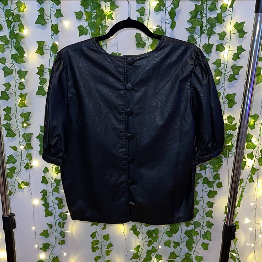 Peasant style faux leather top XL